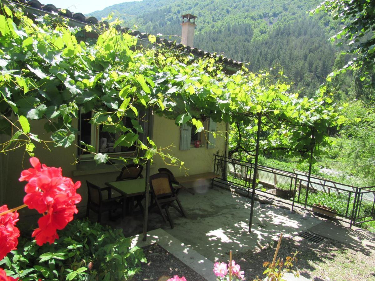 Bed and Breakfast Le Moulin Pradelle Екстер'єр фото