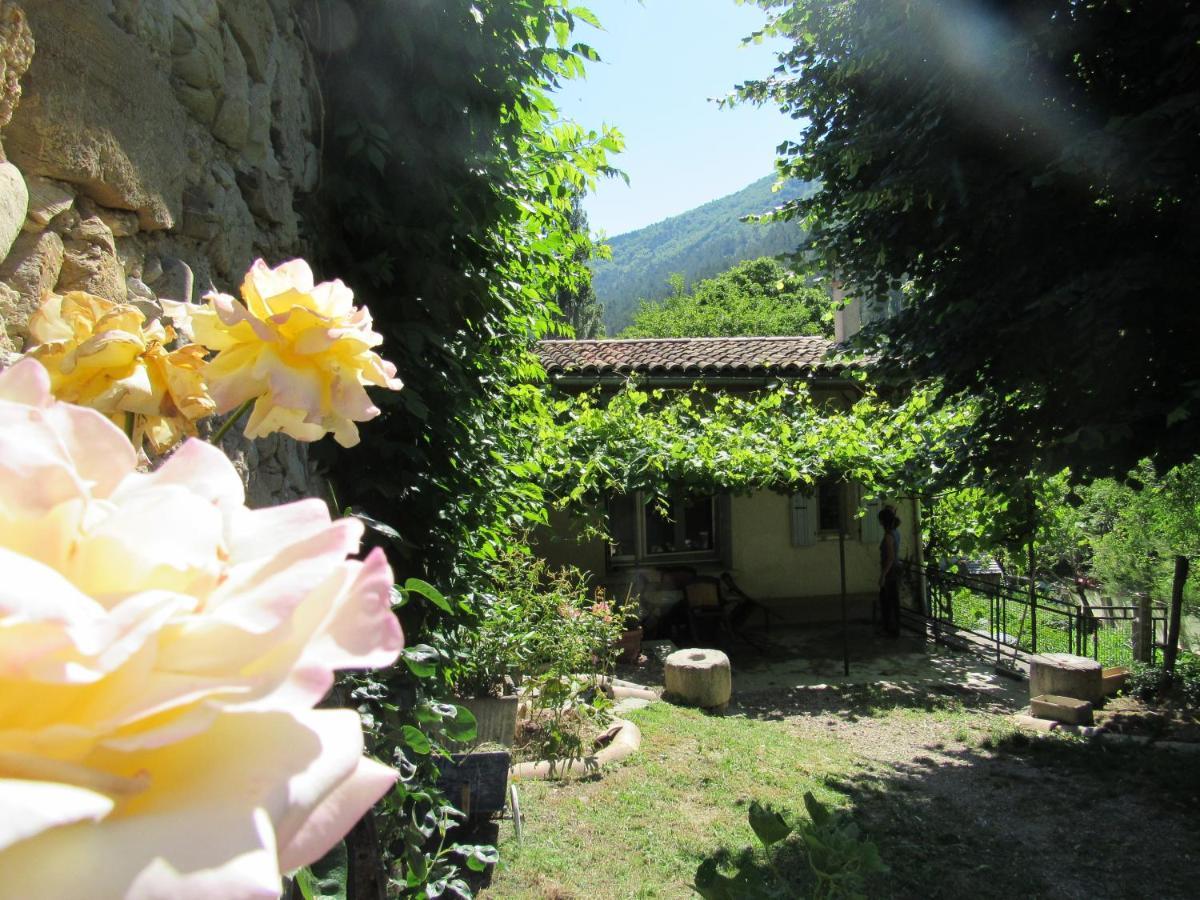 Bed and Breakfast Le Moulin Pradelle Екстер'єр фото