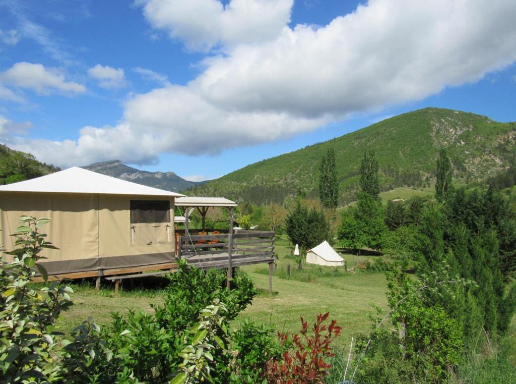 Bed and Breakfast Le Moulin Pradelle Екстер'єр фото